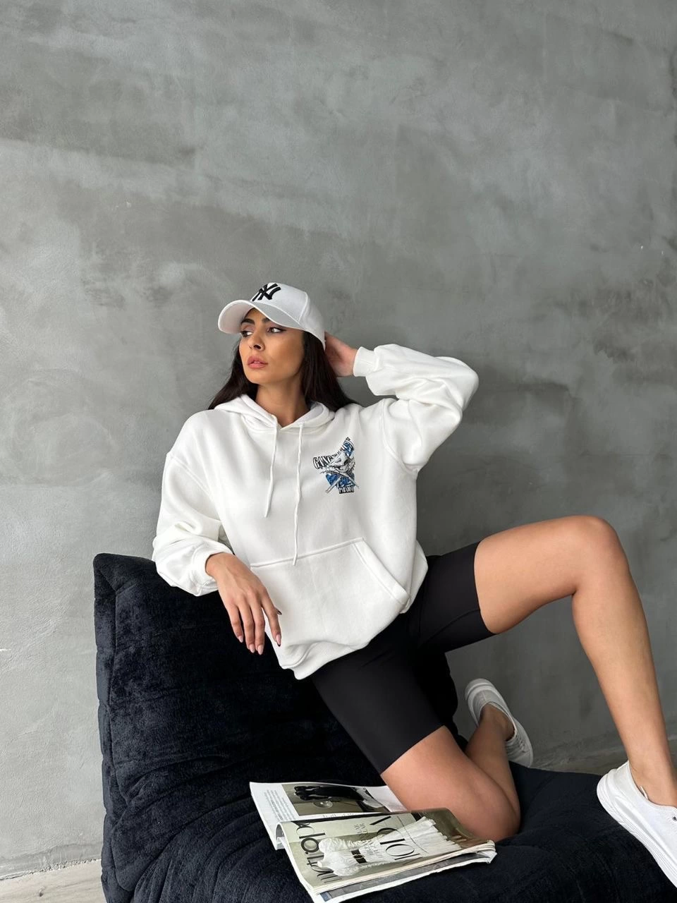 3 iplik şardonlu oversize kafa baskılı sweat beyaz