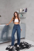 Arkadan tokalı jeans pantolon