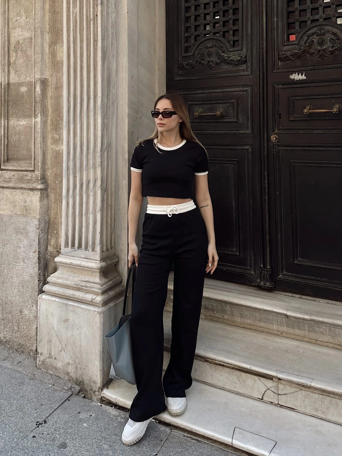 Crop pantolon biyeli takım siyah