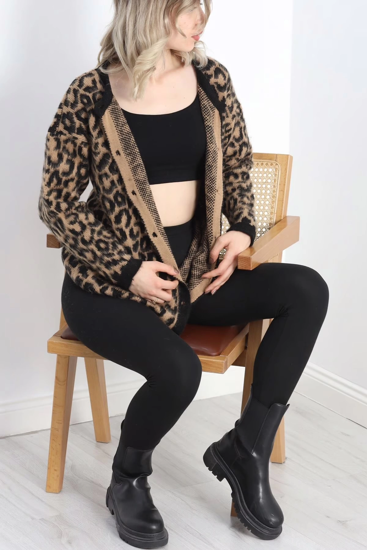 Kahve leopar hırka