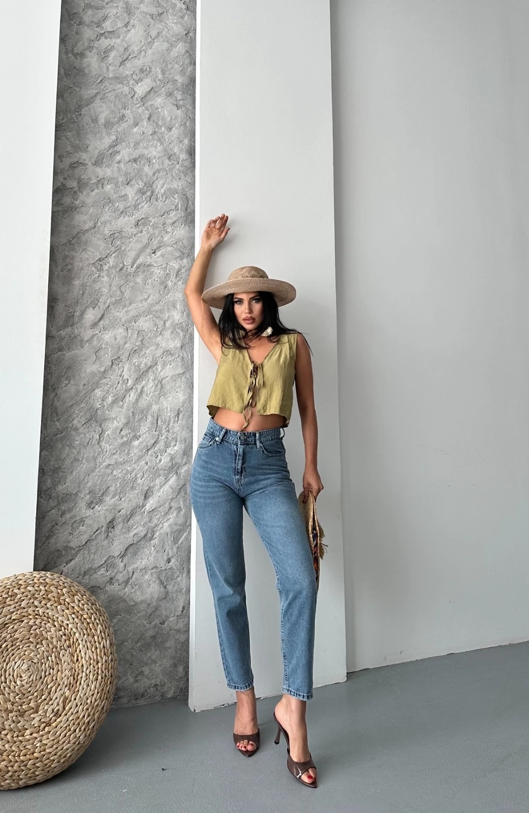 Mom fit bıyık kar yıkama jeans pantolon koyu mavi d2006
