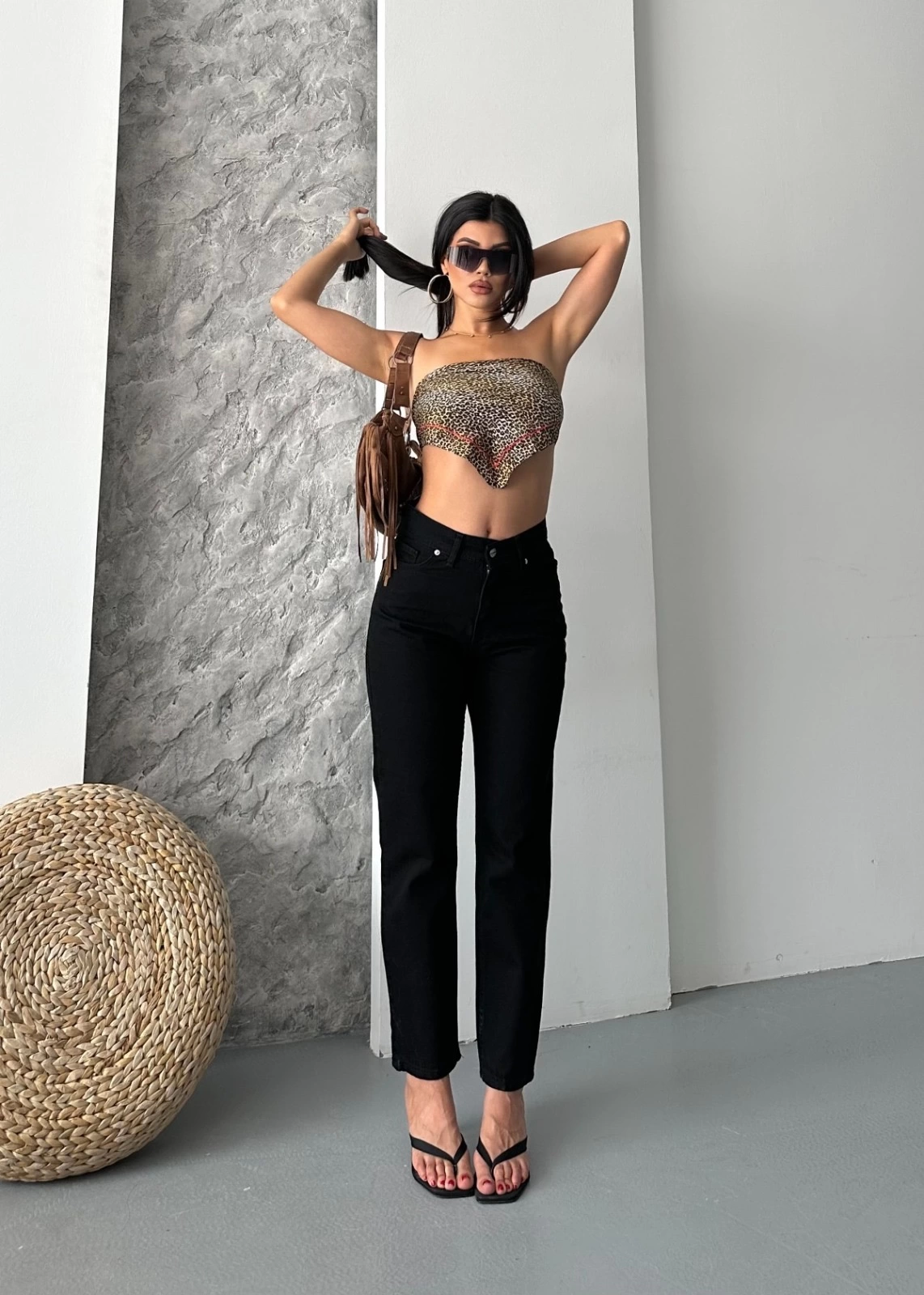Mom fit enzim taş yıkama jeans pantolon siyah d2006