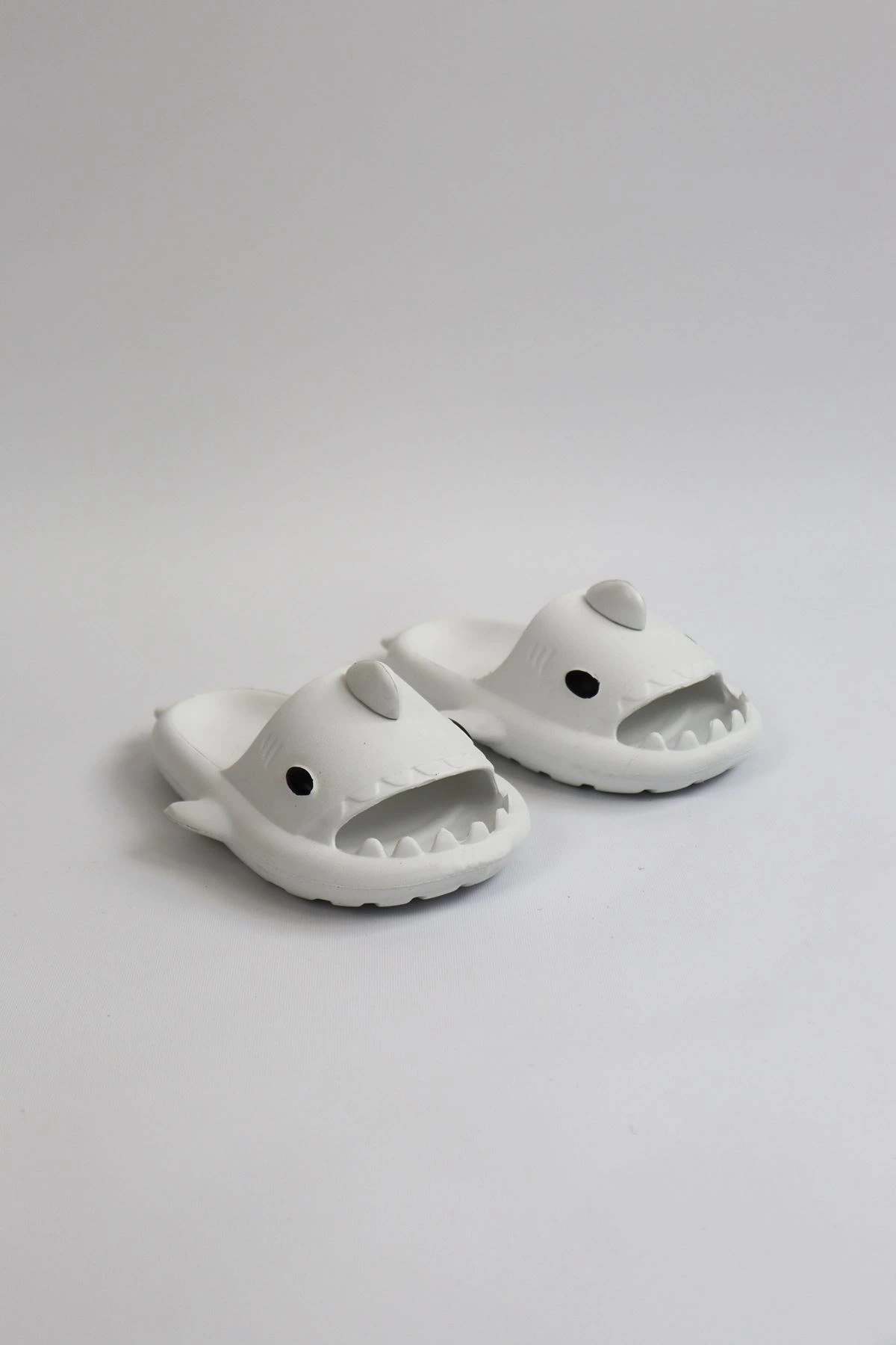 WG500 Köpekbalığı Beyaz Unisex Tam Ortopedik Terlik Shark Slides Cocuk