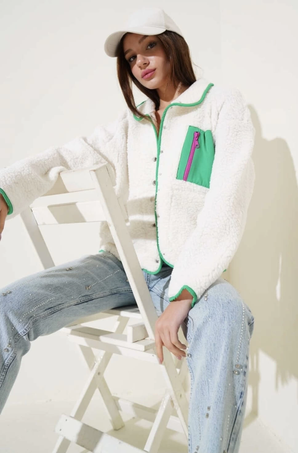 Yeşil fermuar cepli kuzu mont beyaz t1085